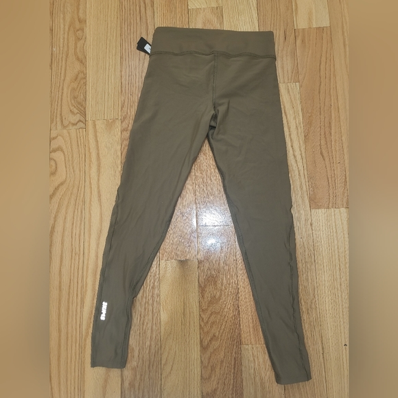 NWT SKIMS HIGH PERFORMANCE HIGH WAISTED 7/8 LEGGING IN OXIDE SIZE XXS - Picture 10 of 10